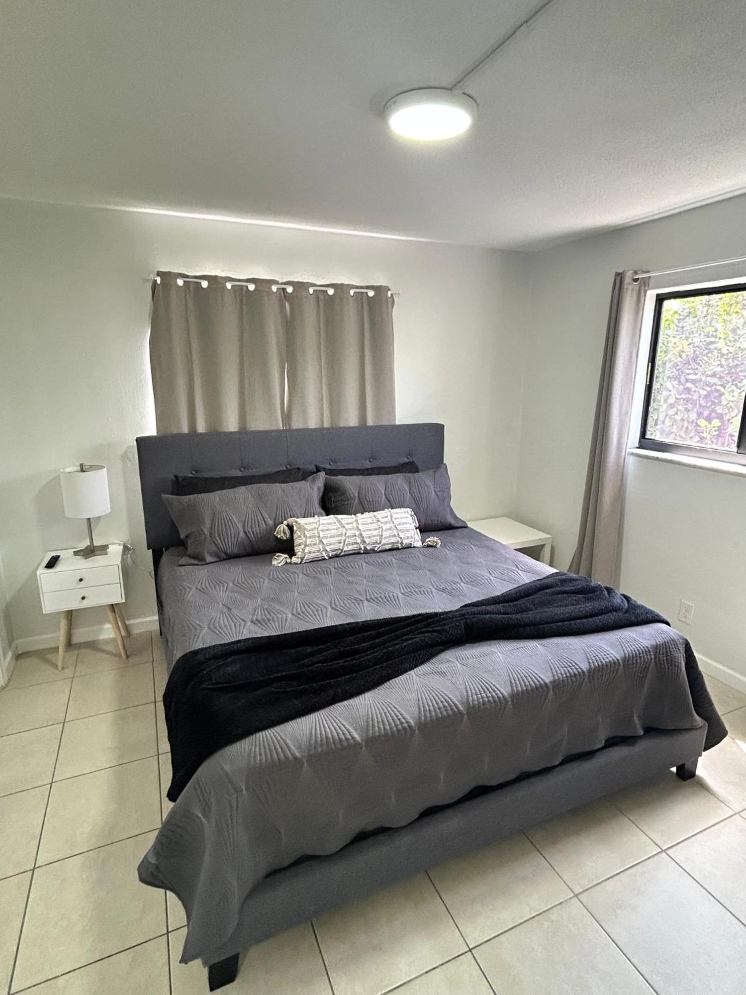 Apartment In Hollywood Close To Shops & Beach 110 Exterior foto